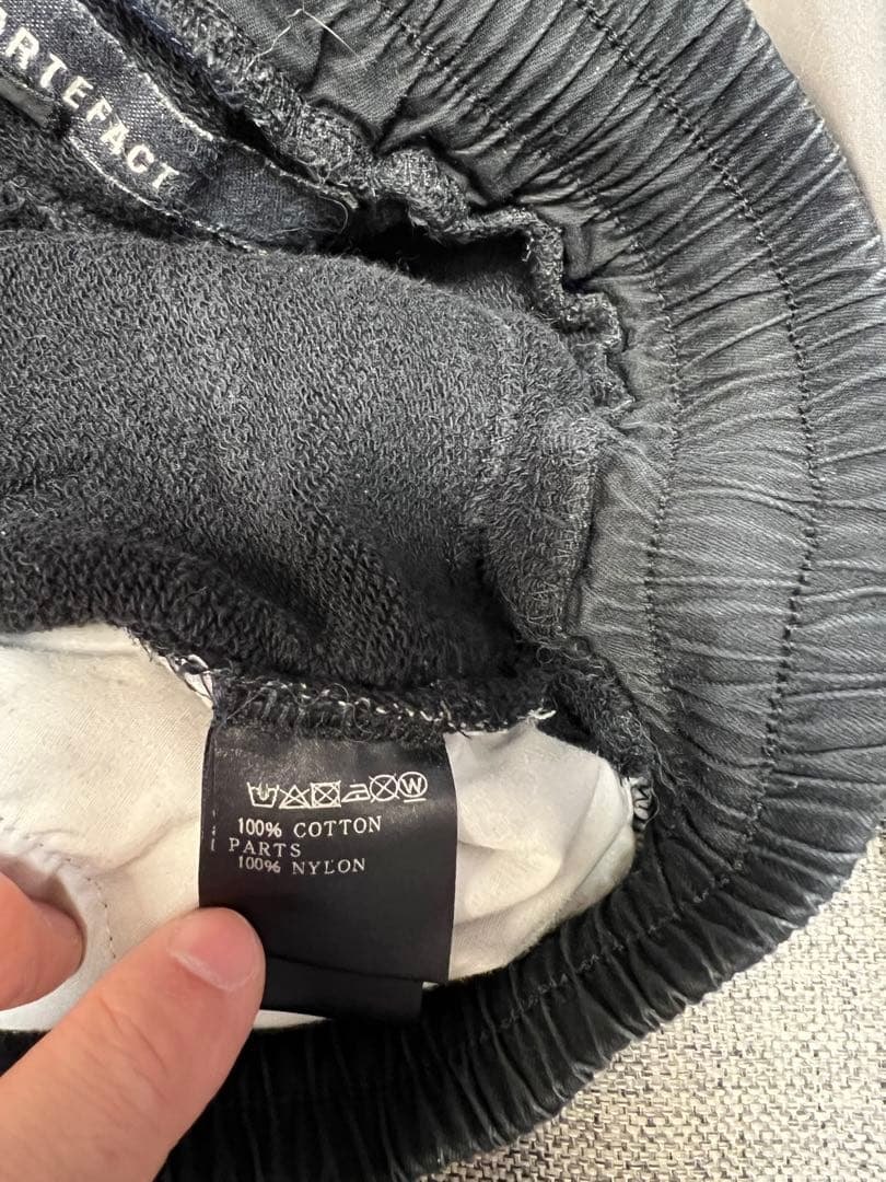 パンツ A.F ARTEFACT MILITARY CARGO SARROUEL