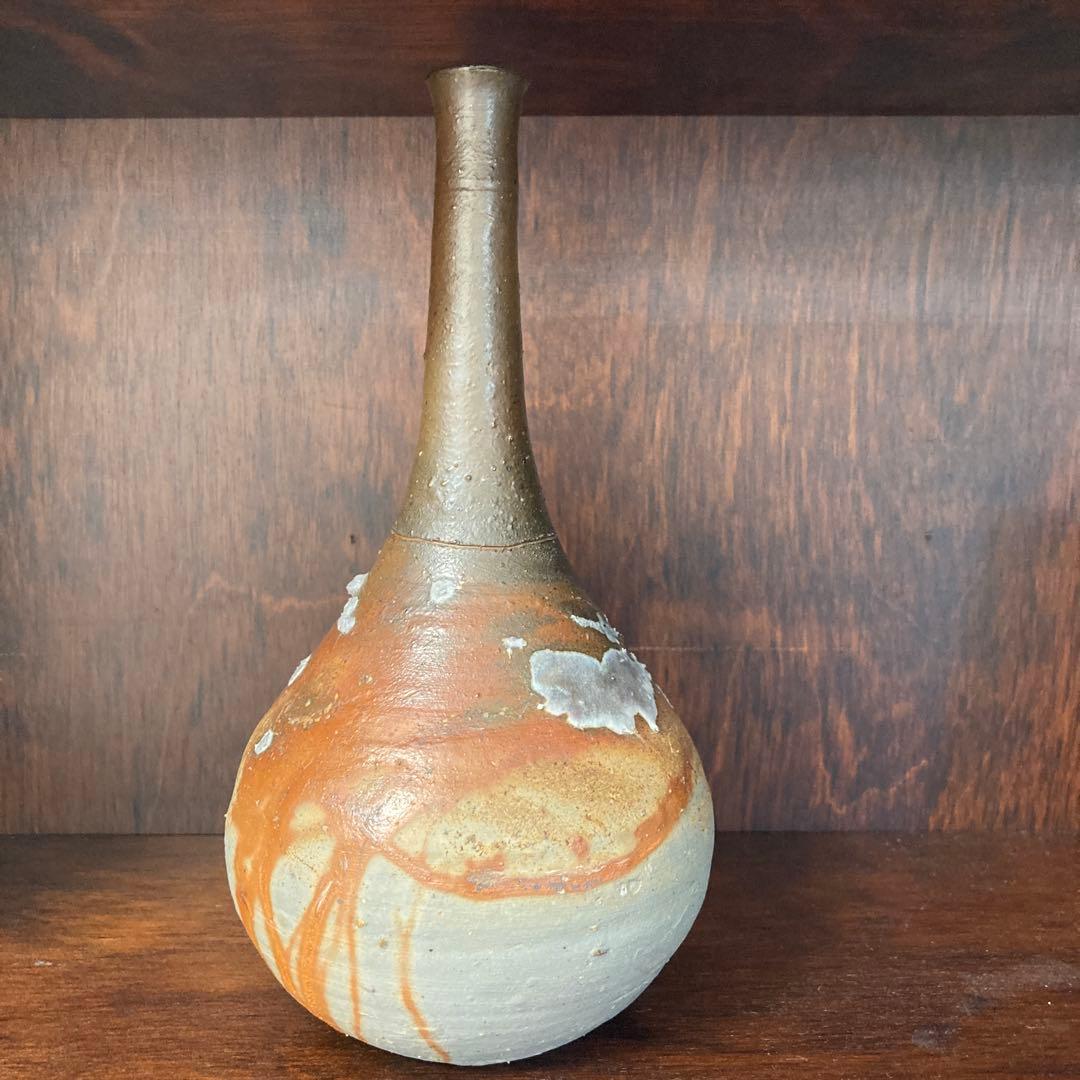 【10月18日まで】原田拾六　備前焼　一輪挿し 花器 緋襷　共箱、共布、陶歴