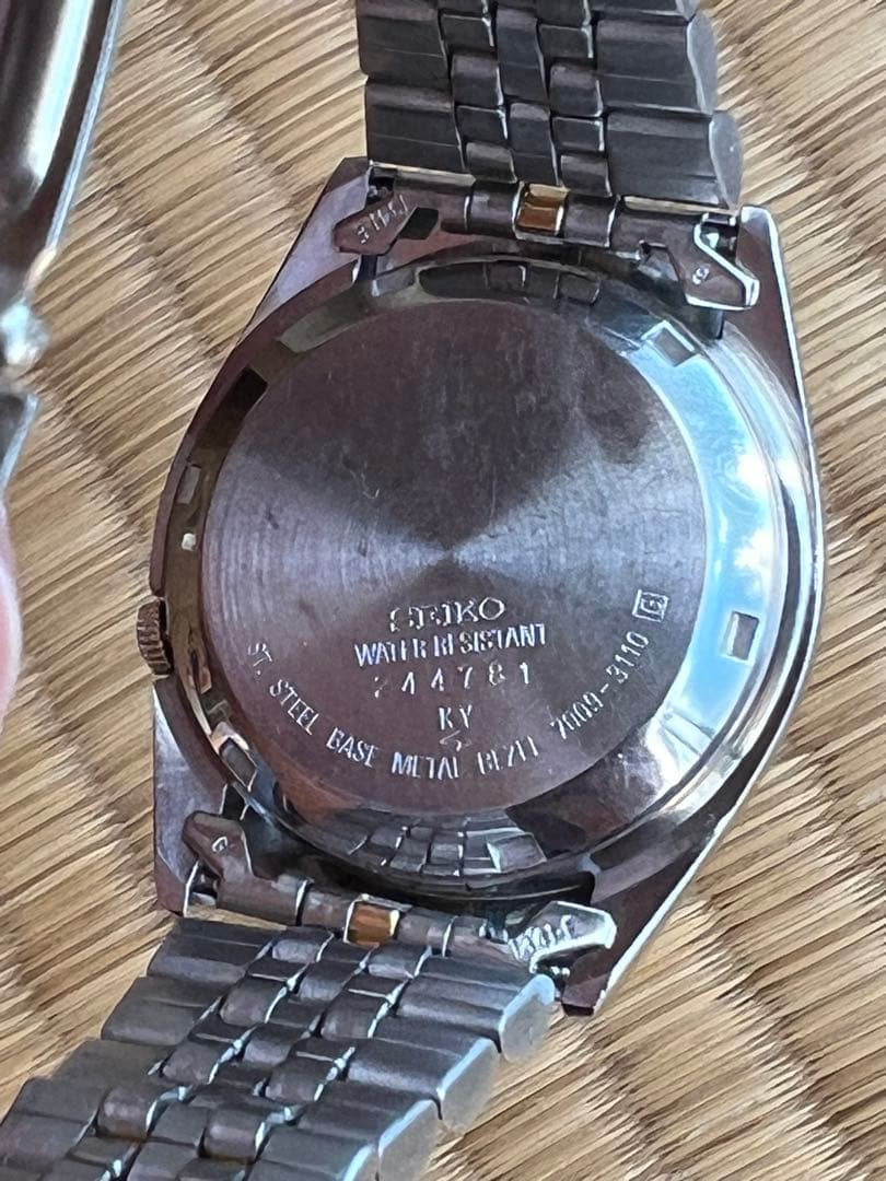 SEIKO 自動巻き時計 ゴールド シルバー