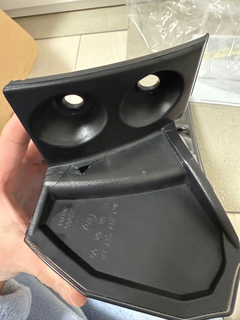 TOYOTA 60系HARRIERヴァレンティLEDテールランプ(限定色)