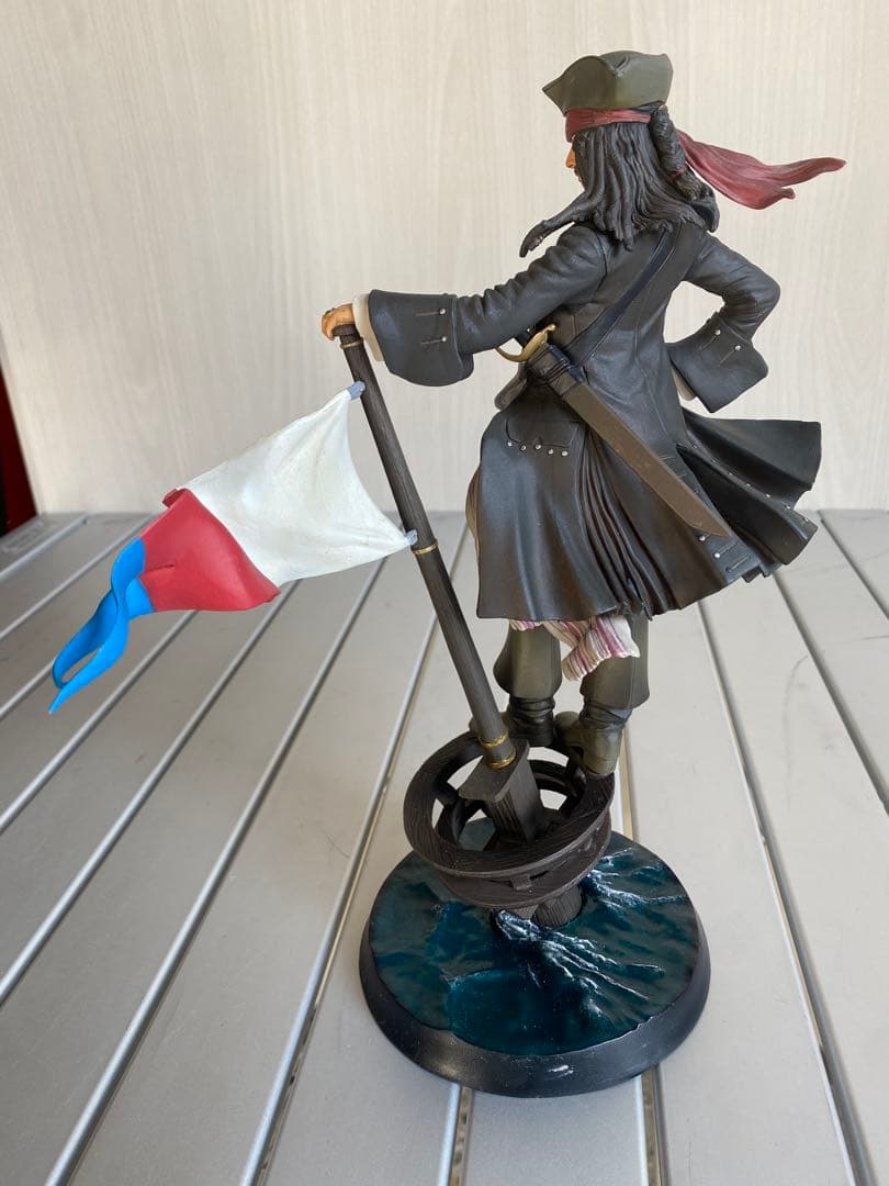 パイレーツ・オブ・カリビアンジャック・スパロウ フィギュア　ディズニー