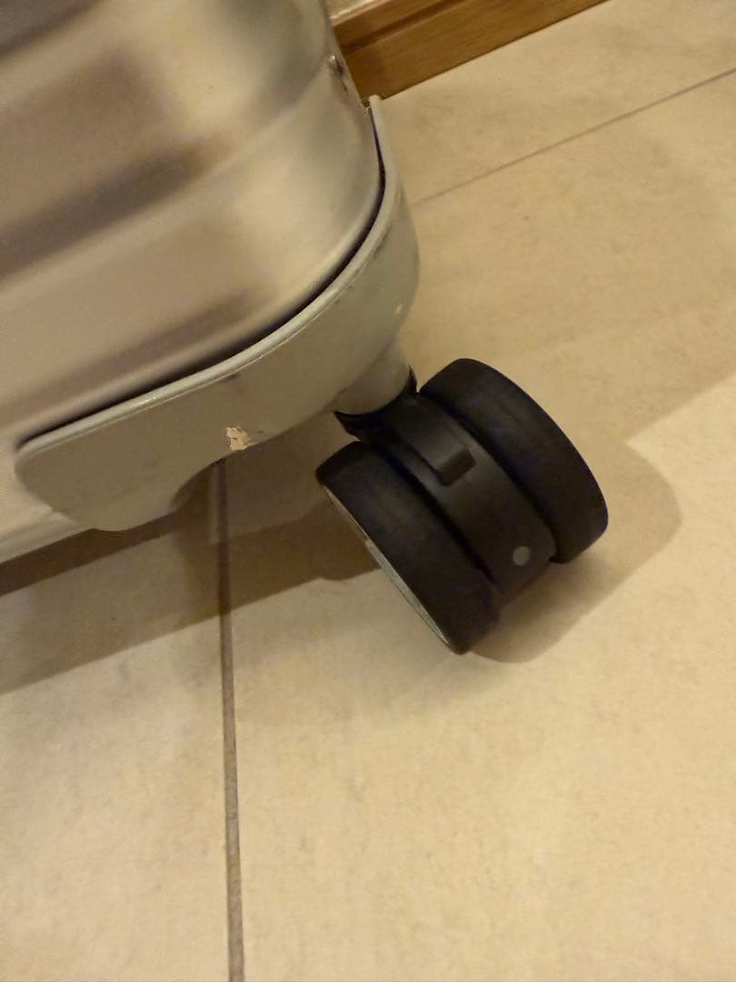 希少【RIMOWA】リモワ トパーズ パイロット4輪 TSAロック付き