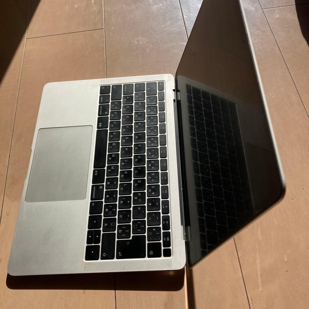13インチ MacBook Air シルバー
