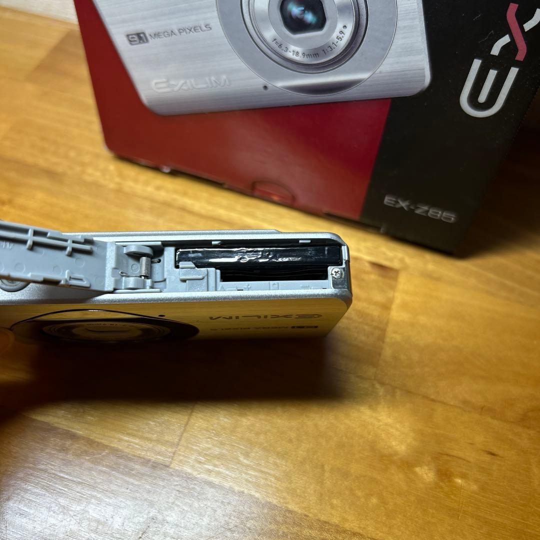 動作確認済　CASIO EXILIM EX-Z85 デジカメ　グレー平成デジカメ