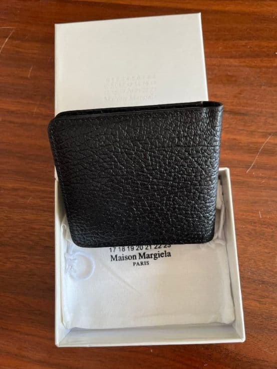 【美品】Maison Margiela ブラック 二つ折り財布