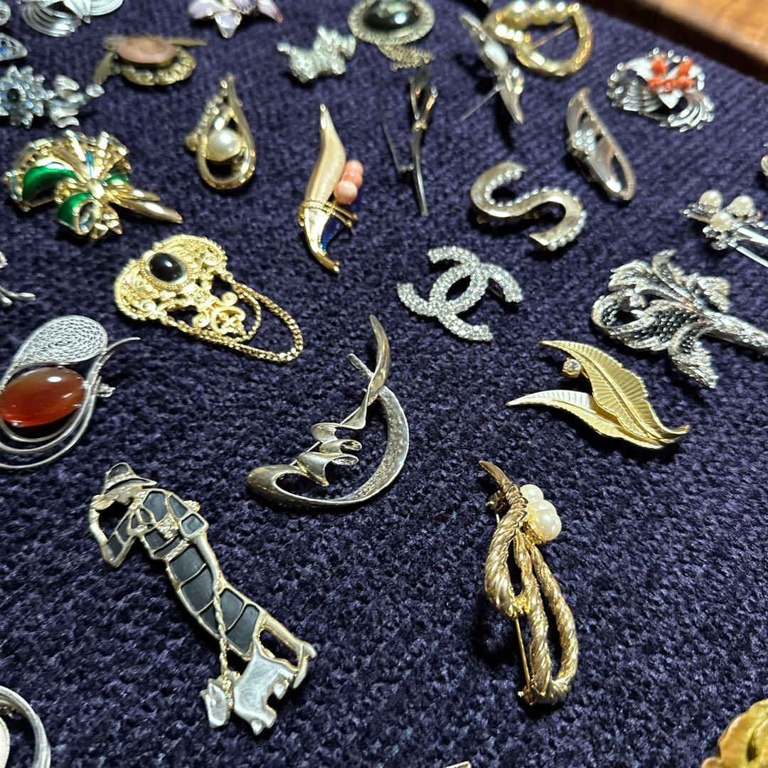 【vintage】ブローチ　まとめ売り　100点以上　大量