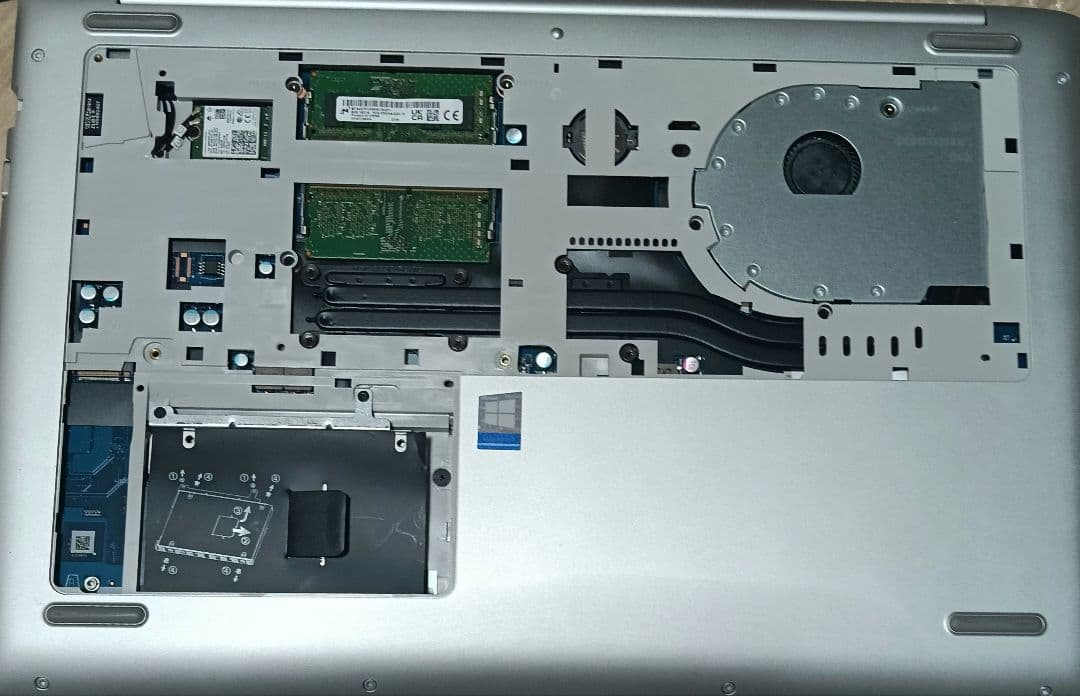 geforceグラボ搭載17.3インチノートPC 8世代i7