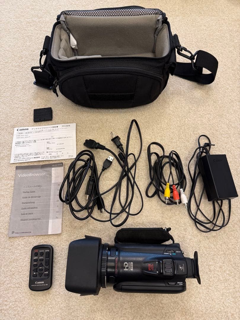 デジタルビデオカメラ　CANON iVIS HF G20＋付属品＋専用バッグ