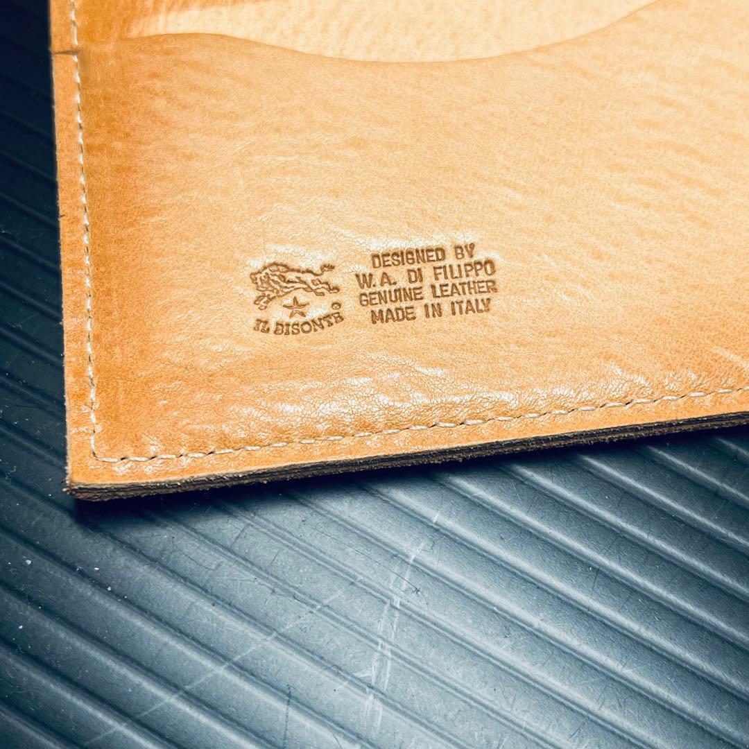 ILBiSONTEコンチョストラップ 二つ折り財布 ヌメナチュラルレザー本革