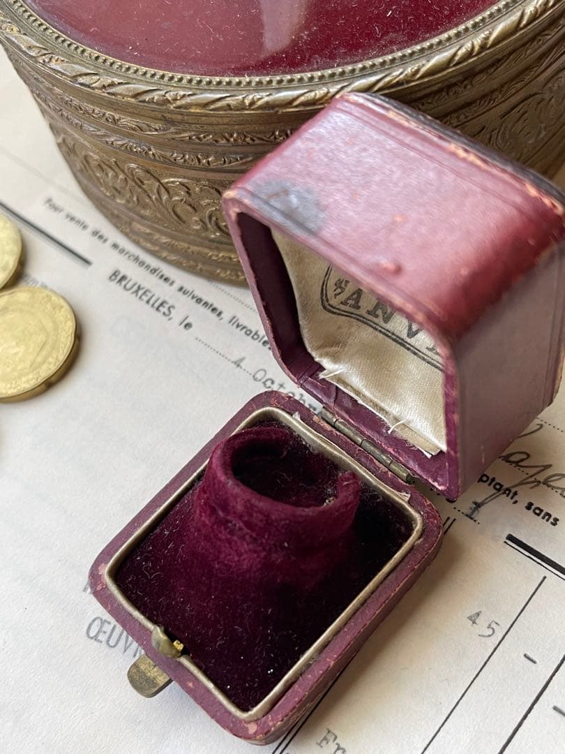 フランスアンティーク　ジュエリーボックス　指輪リングの箱　宝石店