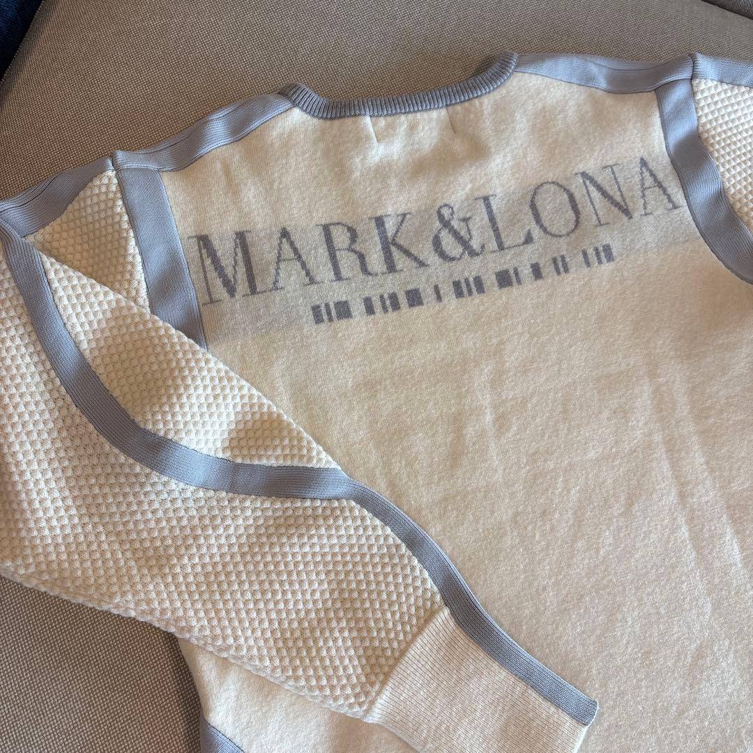 マーク＆ロナ　オフホワイトセーター　美品‼️
