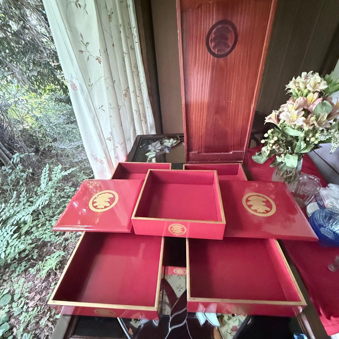 2212様感謝‼️「松」JAPAN 特産　輪島 蒔絵五段重二枚蓋　欅春慶塗り木箱入