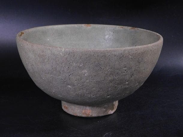 【茶道具　会寧　青磁茶碗（時代茶碗）／海上がり・李氏朝鮮】