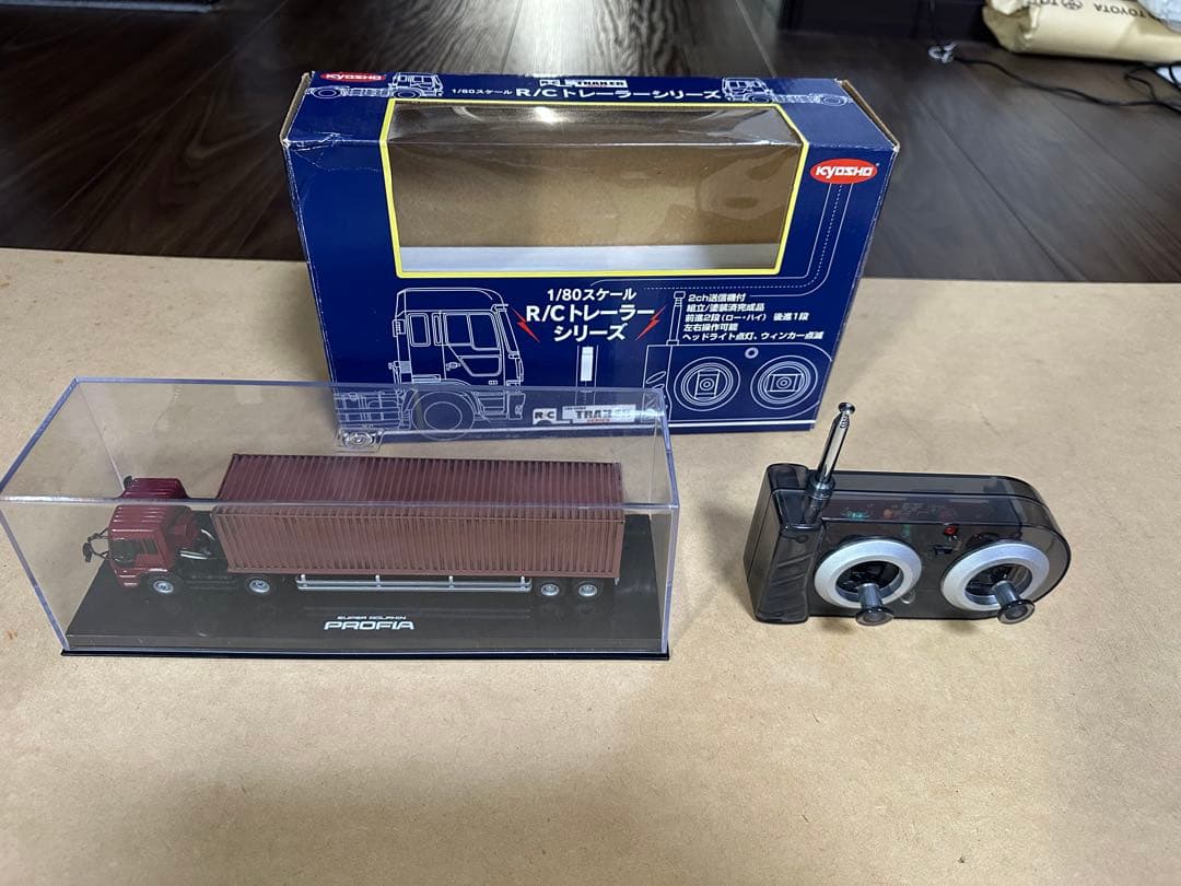 京商1/80 R/C プロフィア トレーラー 赤 リモコン付き