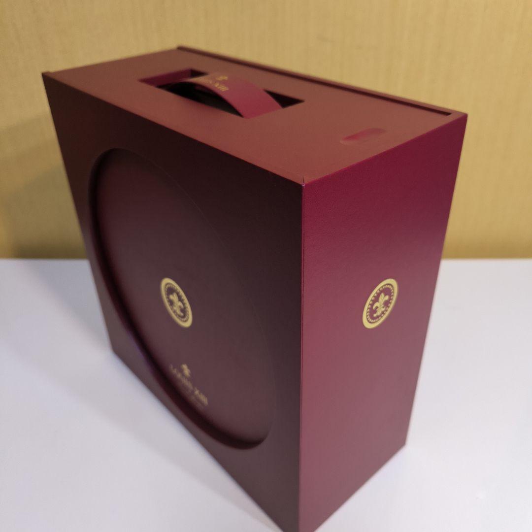 新型レミーマルタンの最高級品　ルイ１３世専用箱付きセット価格（シリアル番号一致）