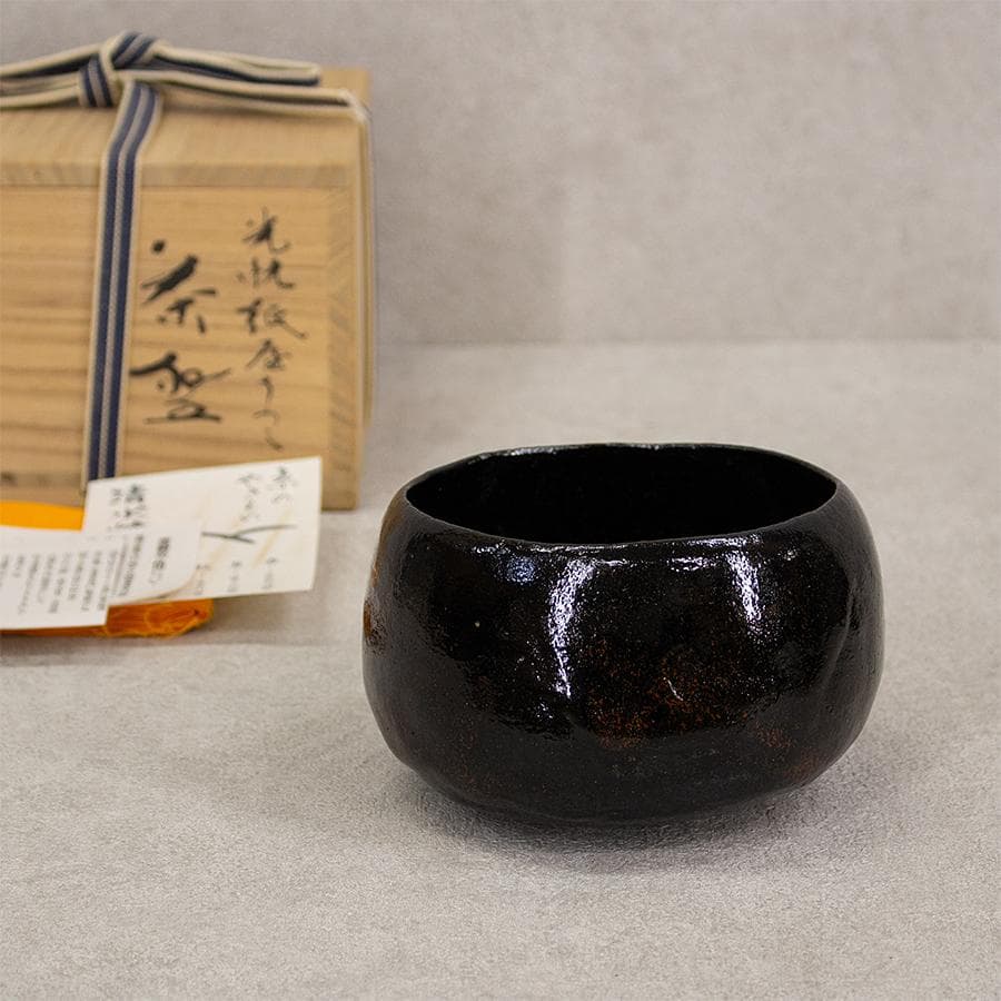 三代 佐々木昭楽 光悦紙屋写し 黒楽茶碗 共箱 共布 栞付 茶道具 抹茶茶碗