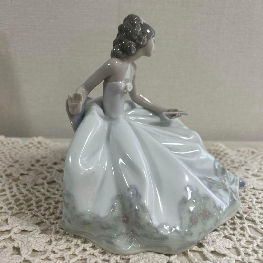 リヤドロ　お祭り　ひと休み　舞踏会