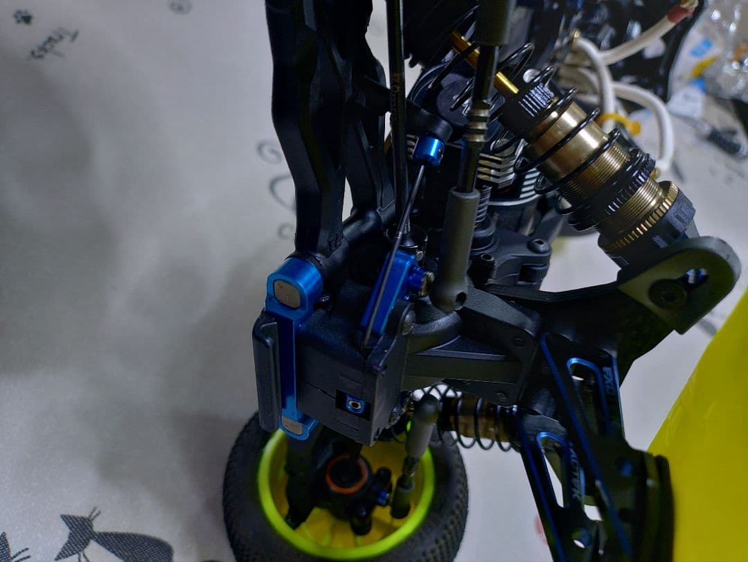 ASSOCIATED/アソシエイテッド B6.4Dダート用　メカ付き