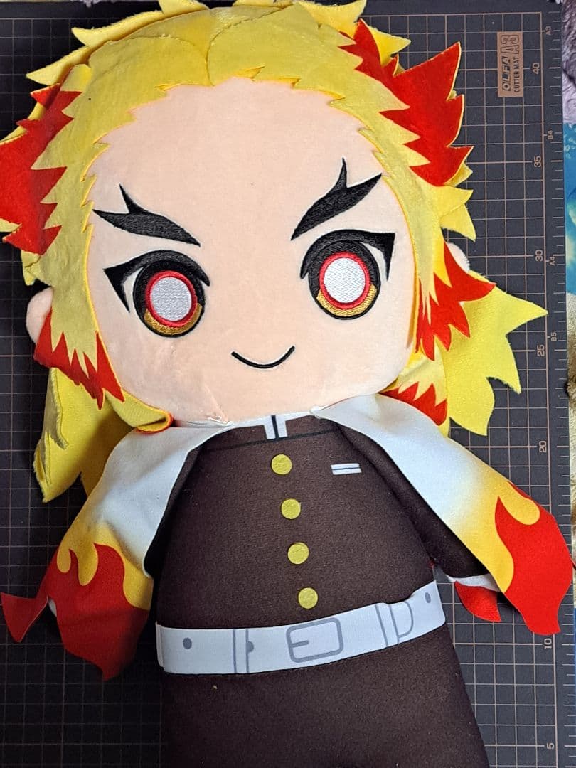 鬼滅の刃　煉獄杏寿郎　くったりぬいぐるみ