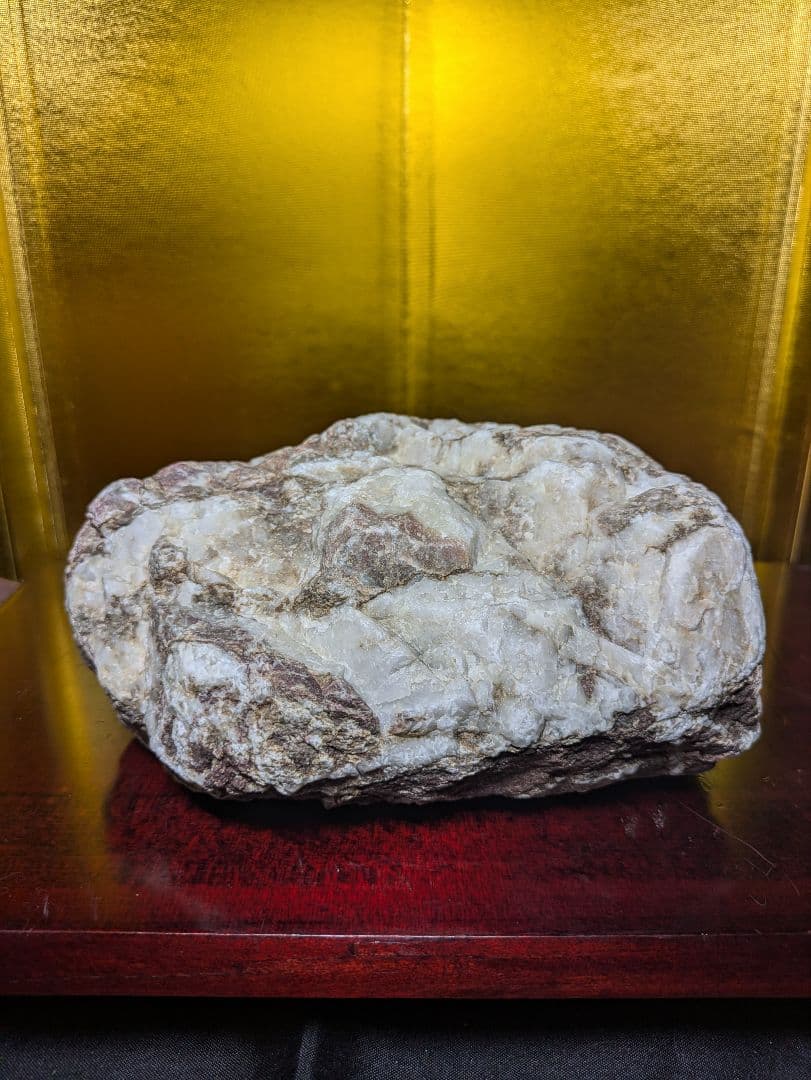 赤石 石英含有量多 1.36kg 原石 自立 未加工 鑑賞用 希少 レア品