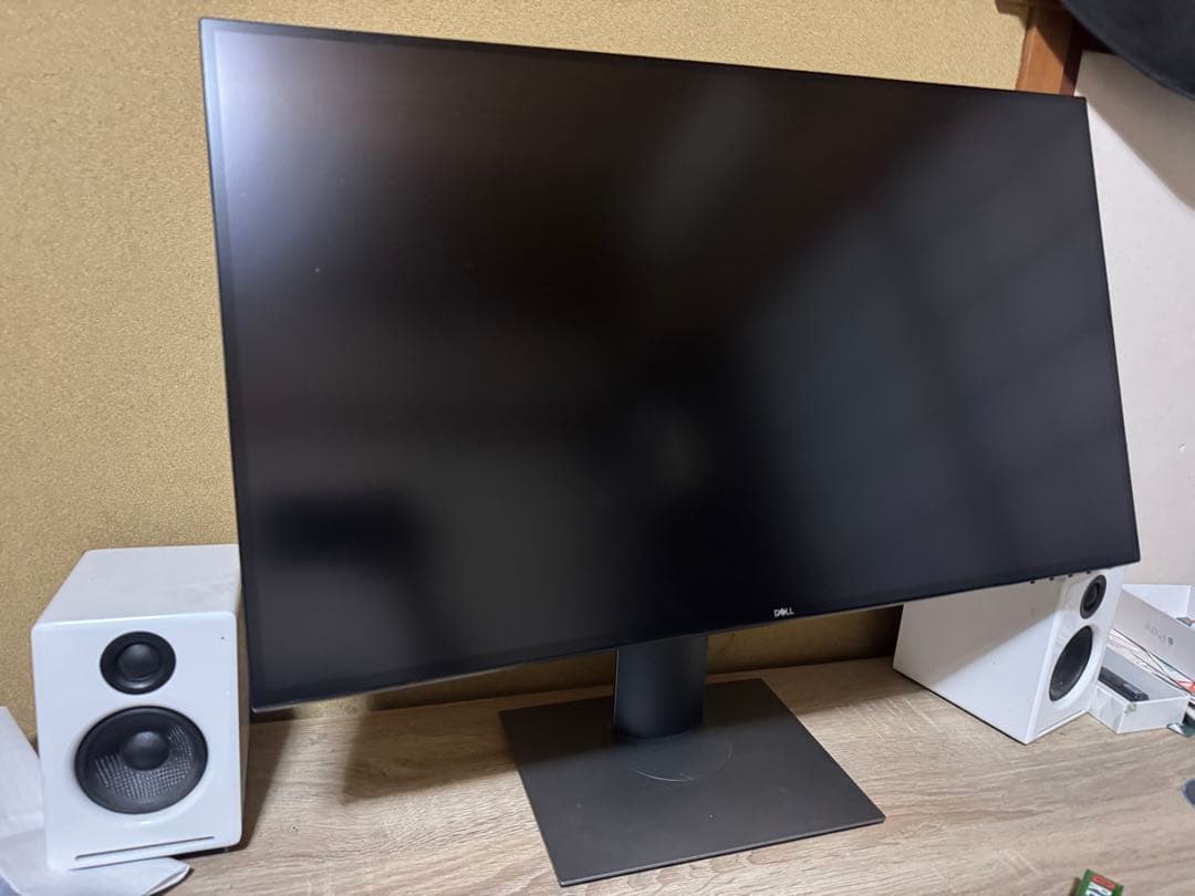 DELL 27インチ 4Kモニター U2720QM