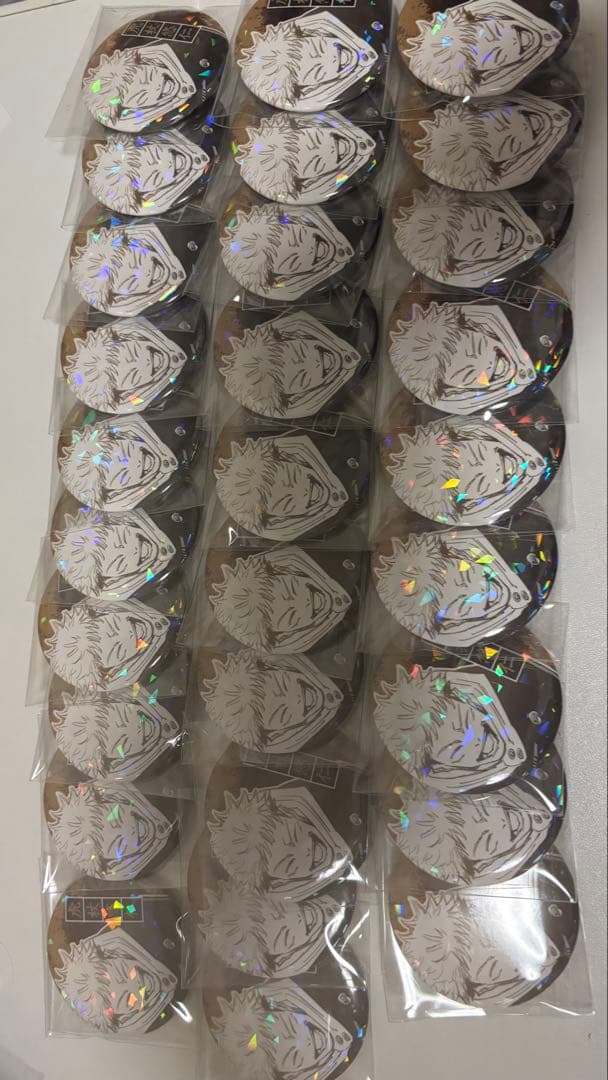 虎杖悠仁 呪術廻戦 ホログラム缶バッチ