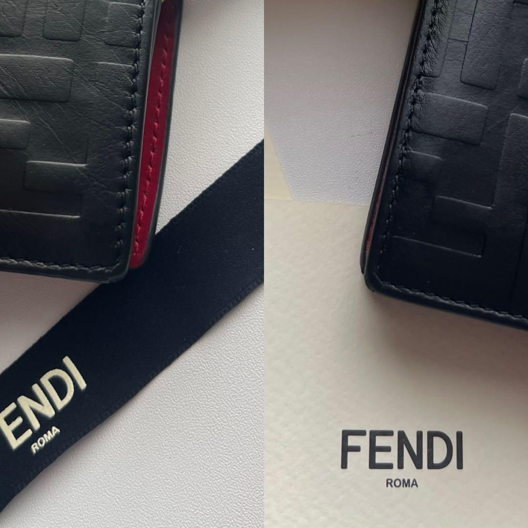 35 極上美品 FENDI フェンディ ズッカ 2つ折り財布