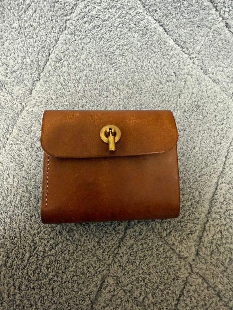 ヴィアッジオ 二つ折り財布