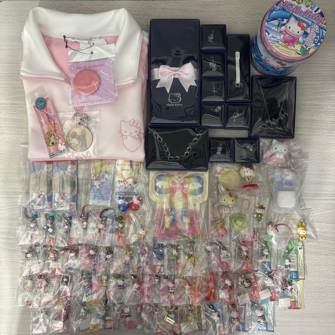 【Sanrio】Hello Kitty　ご当地キティ　アクセ　ジャージ　etc