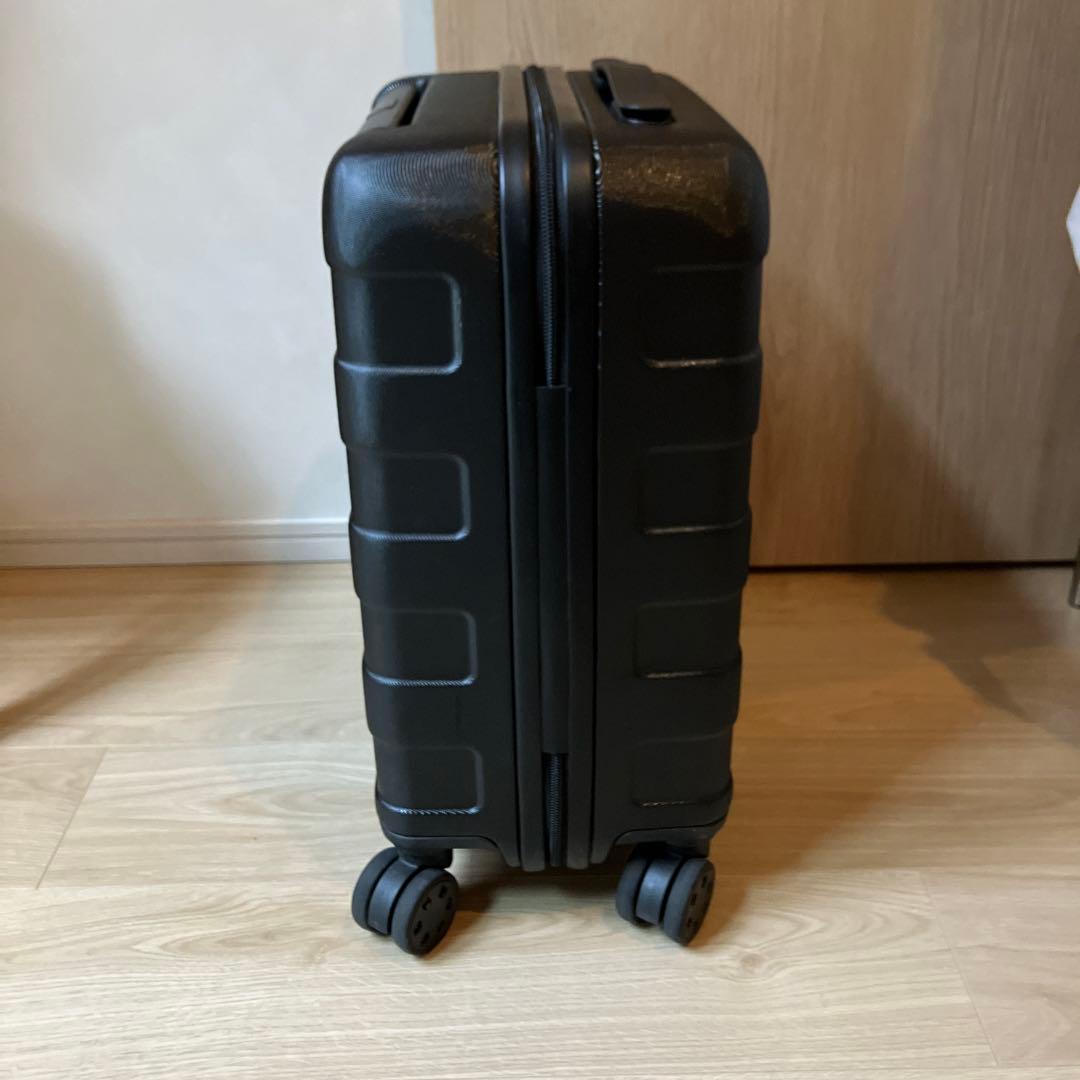 無印良品　バーを自由に調節できる　ハードキャリーケース（２０Ｌ）黒