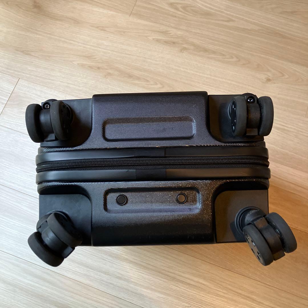 無印良品　バーを自由に調節できる　ハードキャリーケース（２０Ｌ）黒