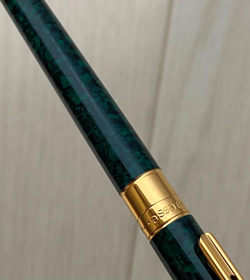 超美品 モンブラン マーブル グリーン×ゴールドノブレス ローラーボールケース付