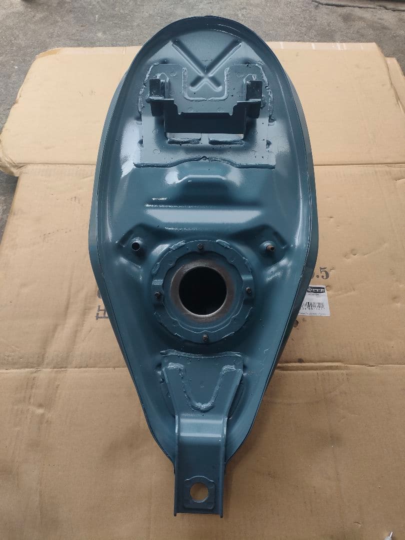 レブル　250　ガソリンタンク　フューエルタンク　超美品　ほぼ新品