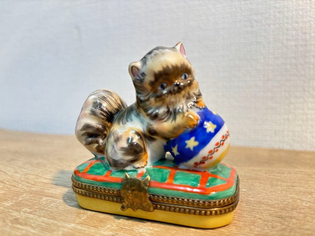 Limogesフランス製手描きリモージュボックス　小物入れ(D-415 店内)