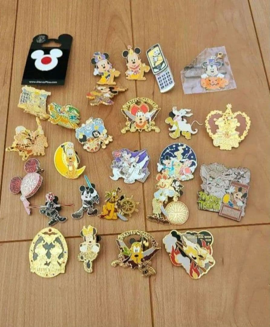 ディズニー ピンバッジ　まとめ売り　26個