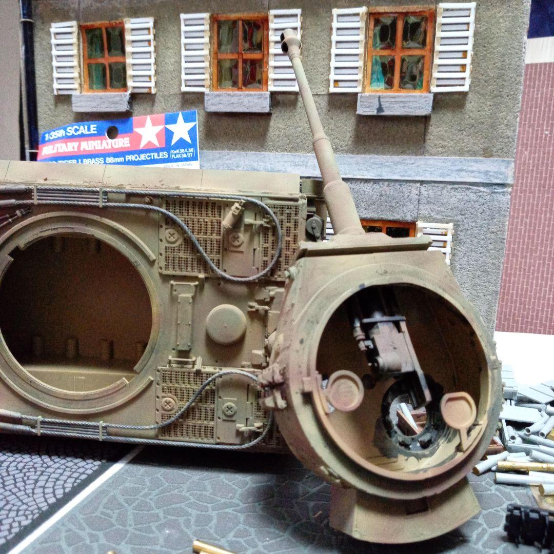 値下げしました　タミヤ　タイガーⅠ型　最後期型　1／35　アクセサリーパーツ多数
