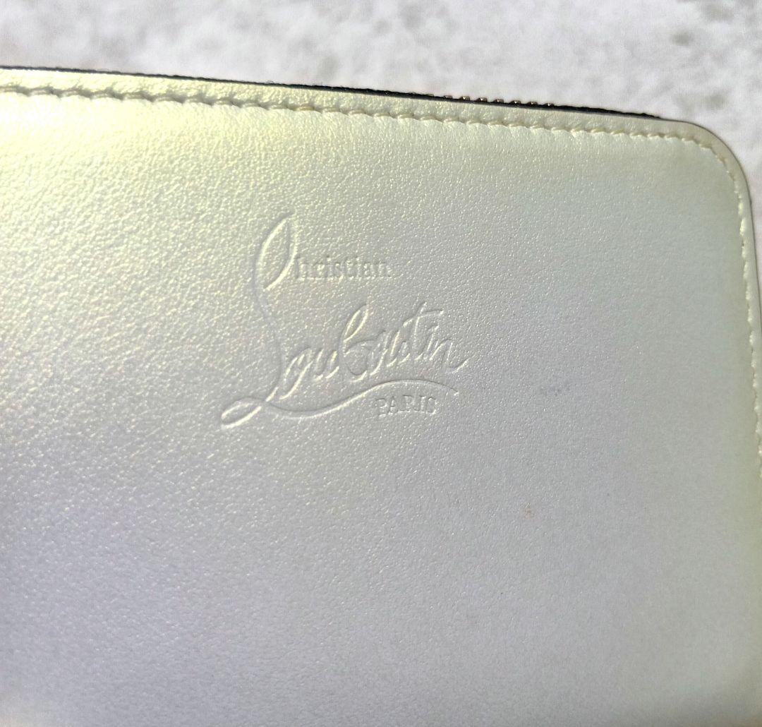 極美品　クリスチャンルブタン　小銭入れ　パネトーネ　オフホワイト　付属品完備