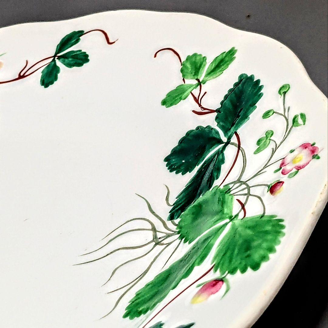 クレイユモントロー バルボティーヌの苺皿 FRAISE レリーフプレート