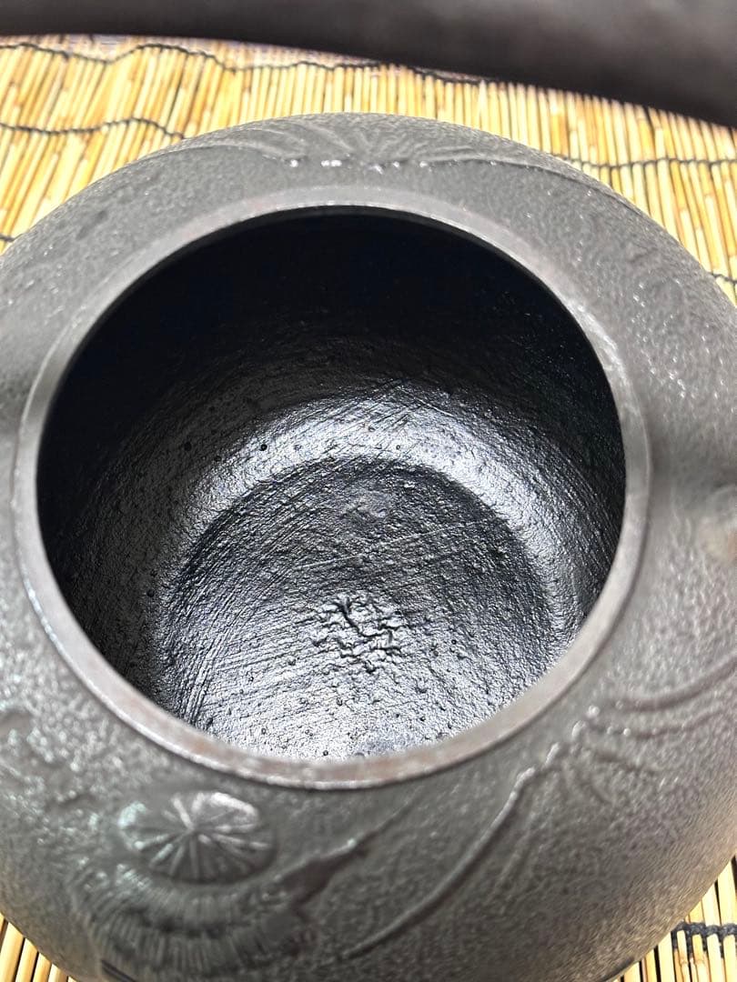 未使用品　南部秀山堂南部伝統工芸士 佐藤 勝弘造１５型　南部鉄瓶 南部鉄器