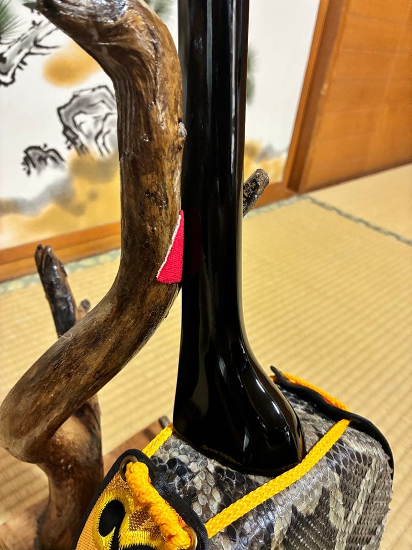 沖縄三線！貴重！知念大工型！本蛇皮！本張り！【一枚張り】