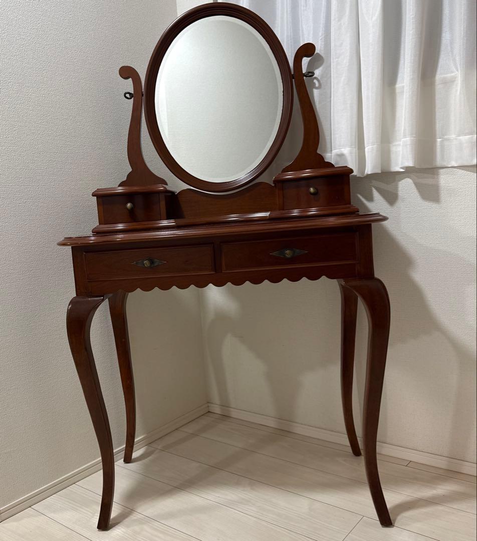 リンホーリン　LYNN・HOLLYN ドレッサー　テーブルのみ