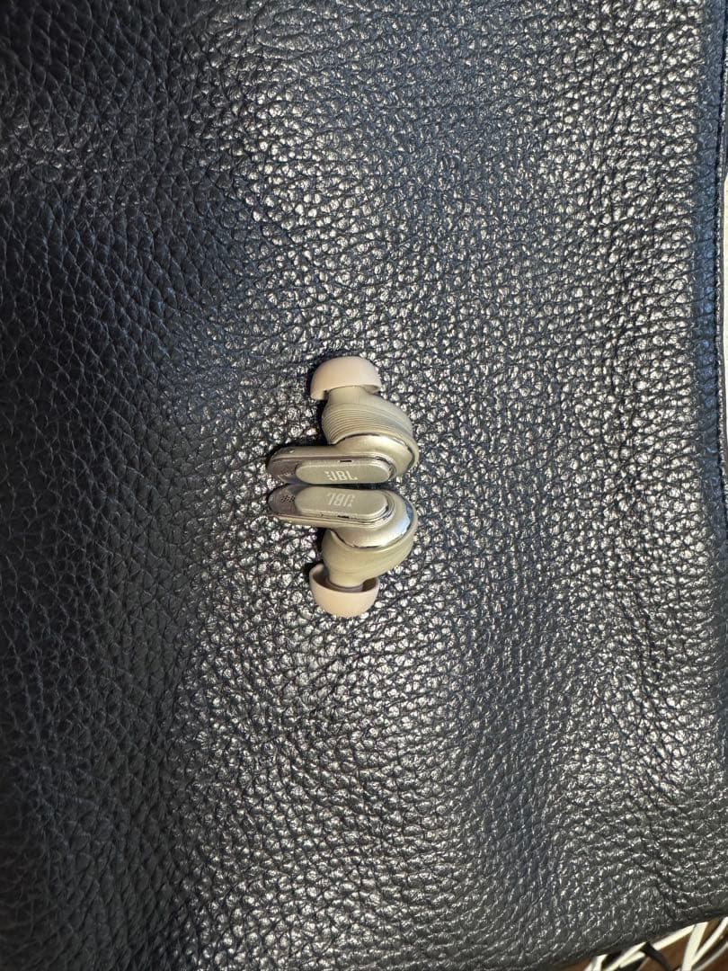 イヤホン jbl tour pro 2