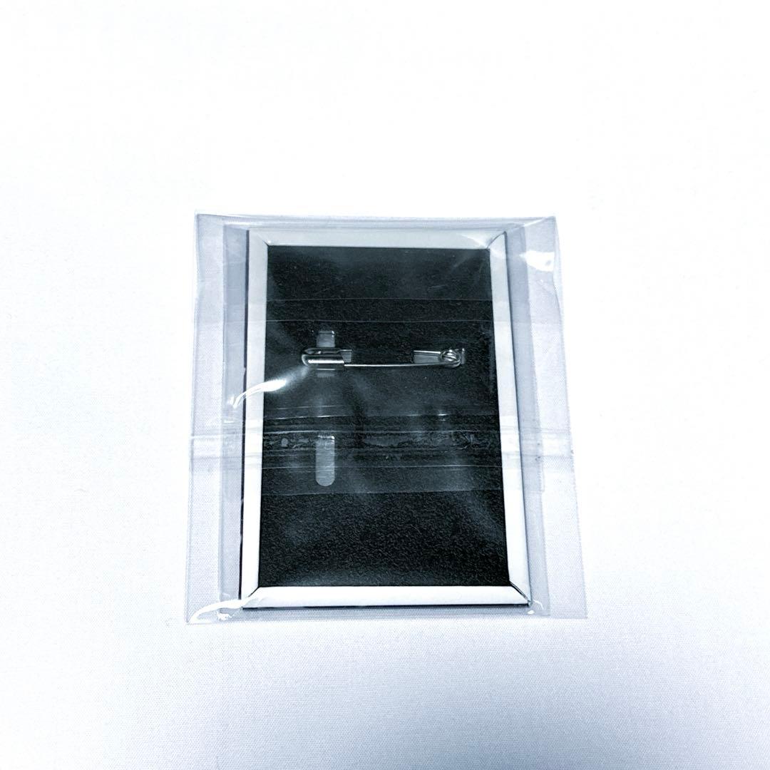 進撃の巨人 スクエア 缶バッジ リヴァイ WITSTUDIO