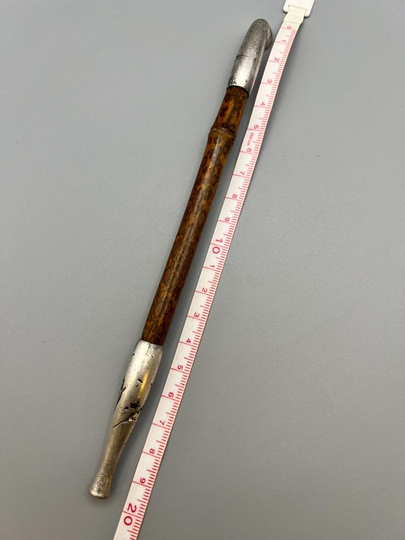 銀製　煙管　キセル　山風景図　赤銅金象嵌　銀細工　アンティーク　重量約32g