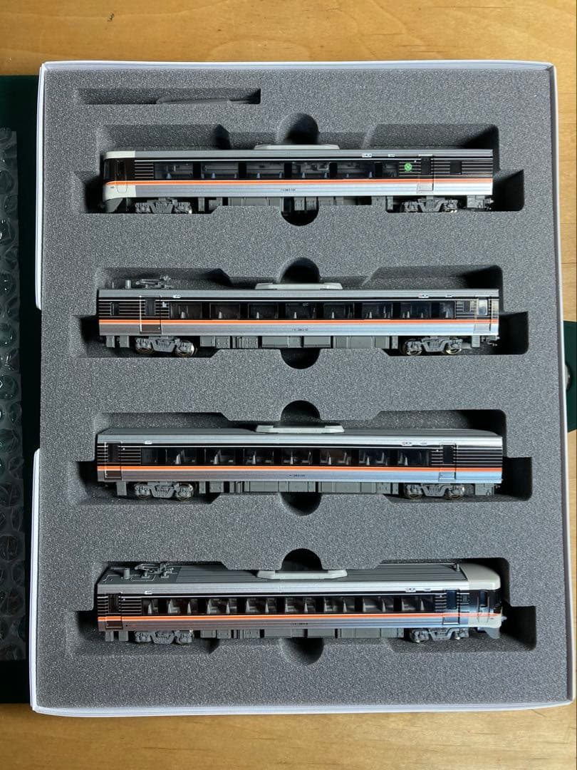 KATO 383系 「しなの」 12両セット （6両基本・4+2両増結セット）