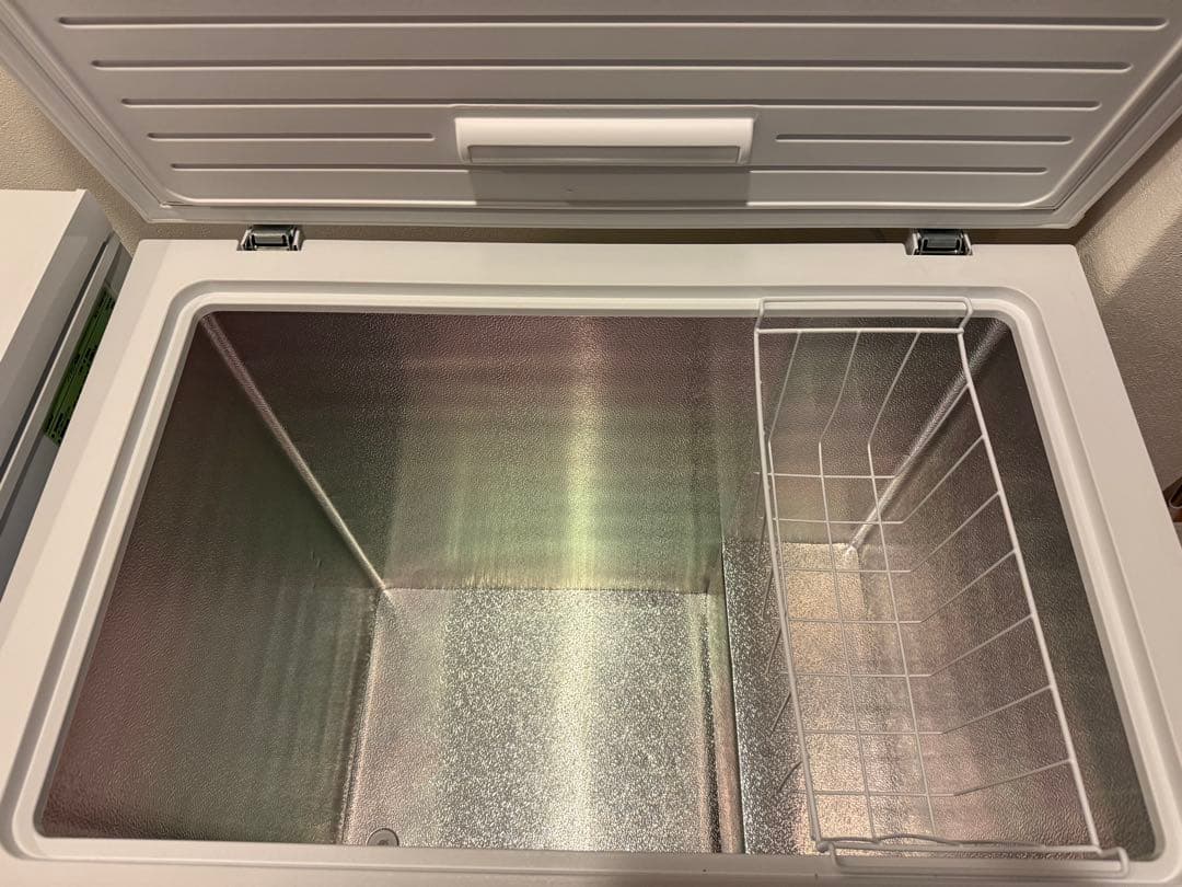 コンフィー(COMFEE') 冷凍庫 198L 上開き ホワイト