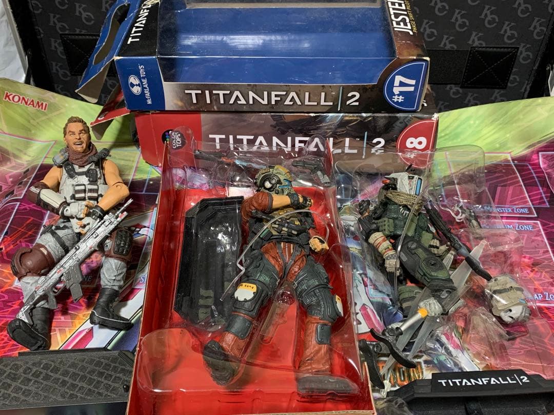 ポ*ン様 TITANFALL 2 アクションフィギュア 3体セット