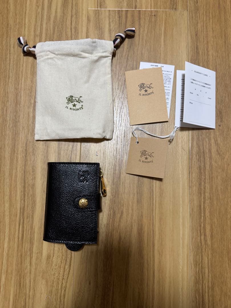 が*じ様 IL BISONTE イルビゾンテ キーケースパース 財布