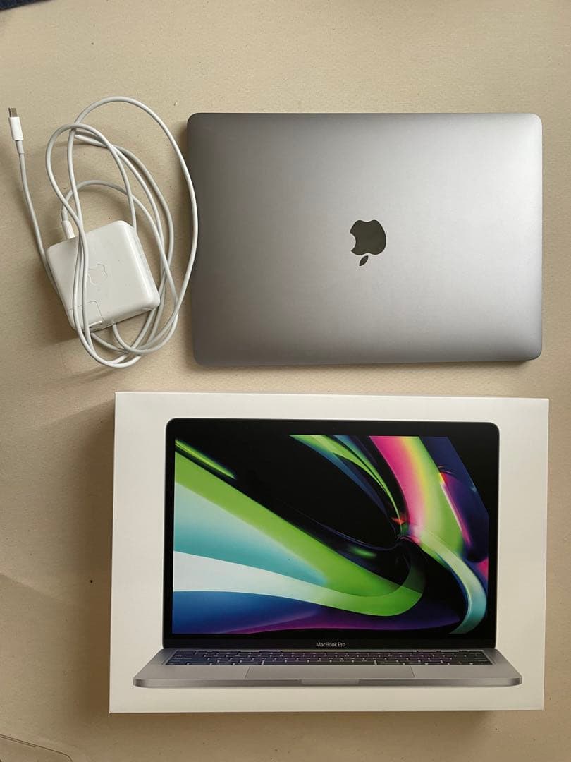 【美品】M2 MacBook pro 2022 13インチ スペースグレー