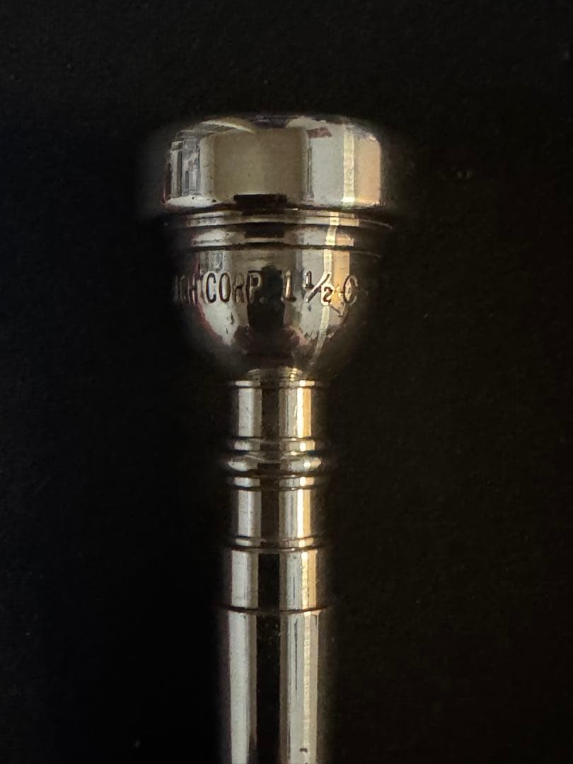 旧刻印 VINCENT BACH CORP. 1-1/2C